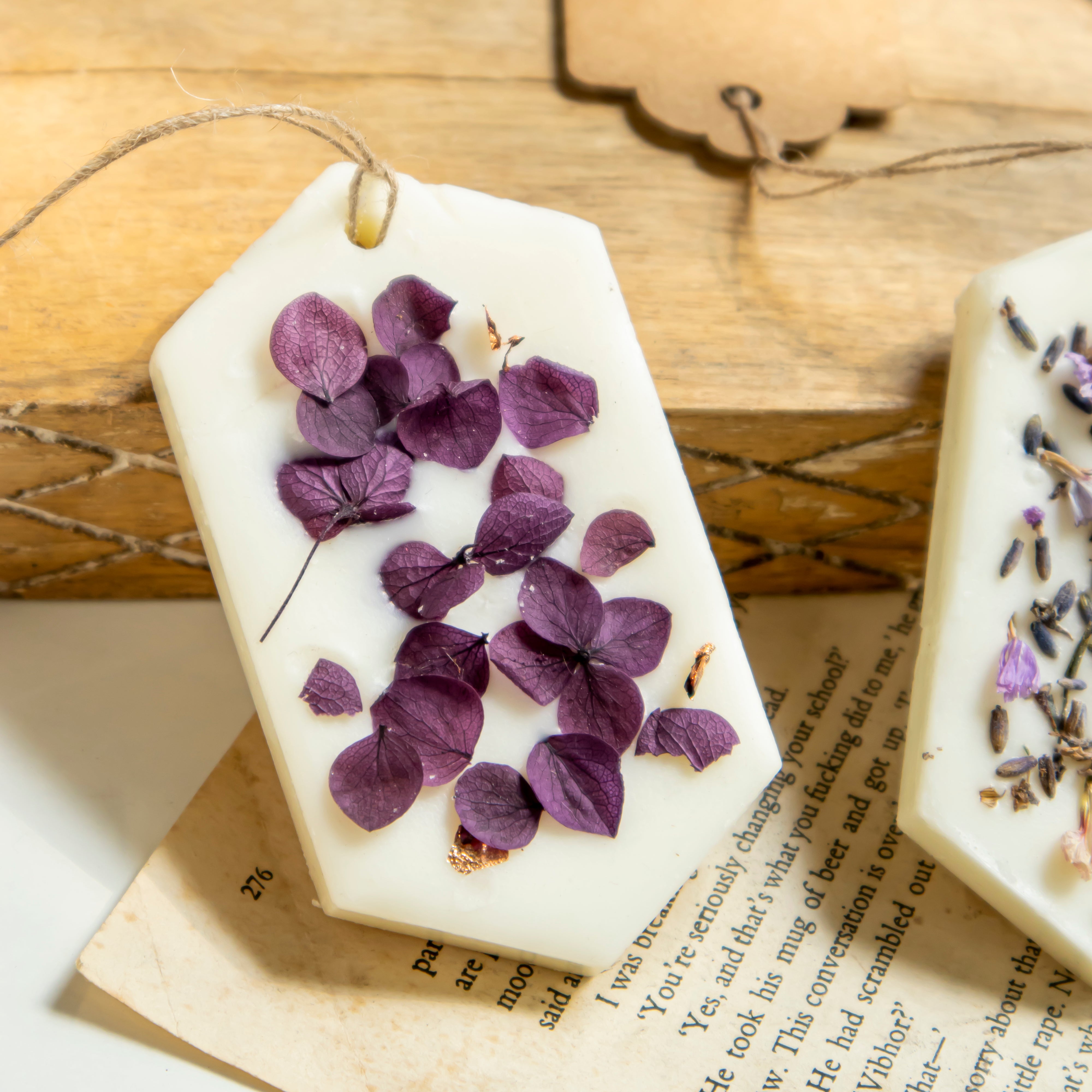 Scented wax tablet: Jasmine