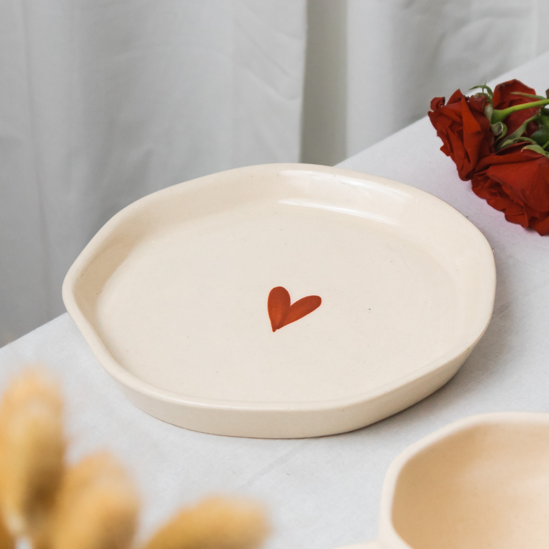 Red Heart Plate